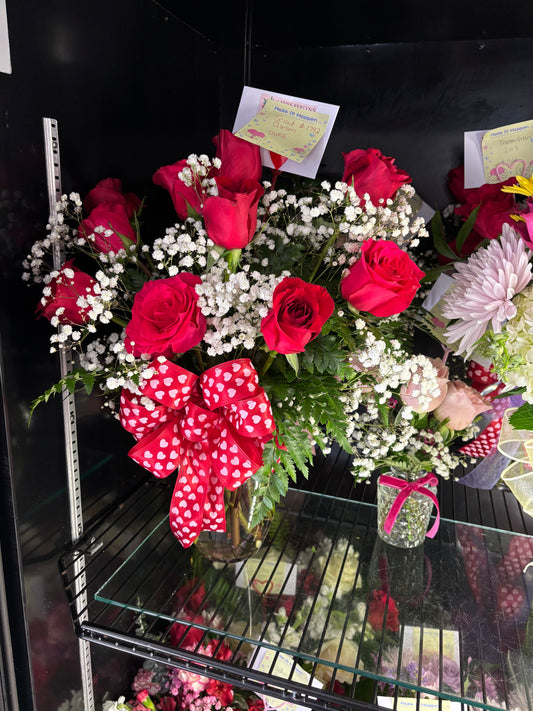 A Dozen Roses in Vase