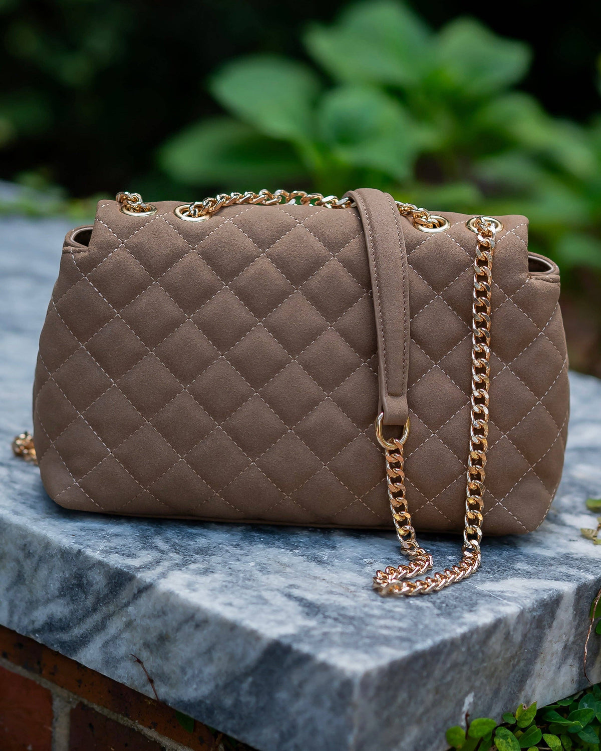 Leigh Quilted Crossbody in Latte